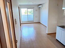 JR鹿児島本線 上伊集院駅 徒歩18分の賃貸アパート 2階2LDKのリビング/ダイニング