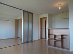 JR指宿枕崎線 坂之上駅 まきば下車 徒歩13分の賃貸アパート 2階2LDKのリビング/ダイニング