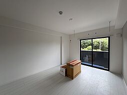 鹿児島市電2系統 市役所前駅 徒歩8分の賃貸マンション 1階1Kのリビング/ダイニング