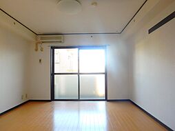 鹿児島市電2系統 神田(交通局前)駅 徒歩12分の賃貸マンション 2階1Kのリビング/ダイニング