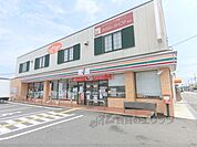 セブンイレブン　枚方長尾家具町2丁目店まで140メートル