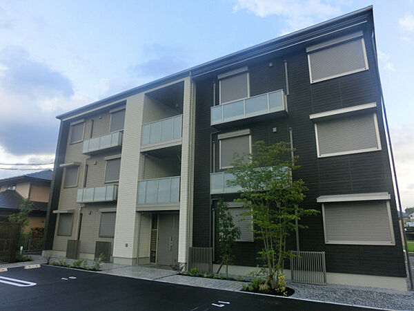 ソレイユイズミ ｜兵庫県西脇市和田町(賃貸マンション1LDK・2階・41.72㎡)の写真 その1