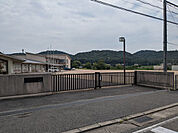 来住小学校