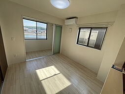 J・セレーノ 1階1LDKのリビング/ダイニング