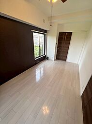 ラグゼ弁天町 5階1Kのリビング/ダイニング