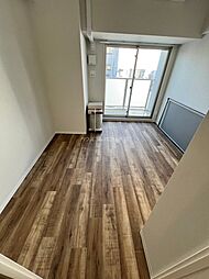 クローバー・グランツ弁天町 13階1Kのリビング/ダイニング