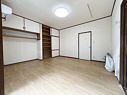 東村山市　秋津町５丁目　中古 5DKのリビング/ダイニング