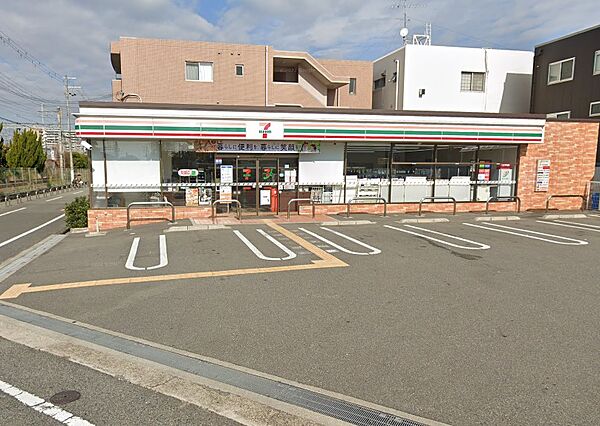 画像14:セブンイレブン 阪急新伊丹駅前店（307m）