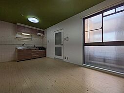 メゾンシャルム 1階2LDKのリビング/ダイニング