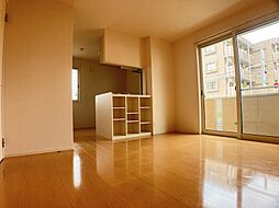 フォルトゥーナ 1階1LDKのリビング/ダイニング