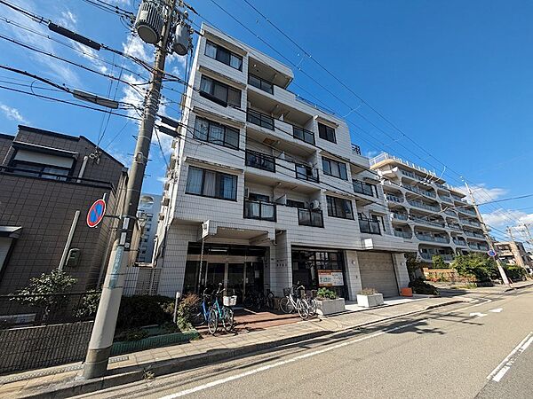 ロイヤルハイツ甲子園口 ｜兵庫県西宮市甲子園口４丁目(賃貸マンション3LDK・3階・62.40㎡)の写真 その1