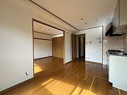 ラシュレ・ウエスト六甲 4階2DKのリビング/ダイニング