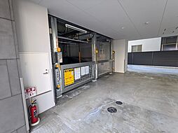 15 / 23