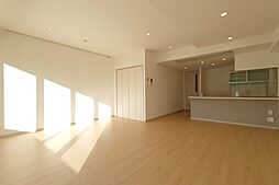 パシフィックロイヤルコートみなとみらいオーシャンタワー 11階ワンルームのリビング/ダイニング