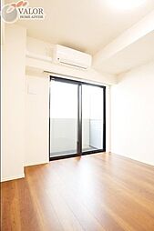 ＳＱＵＡＲＥ ＣＩＴＹ ＴＳＵＲＵＭＩ ＲＩＶＥＲＳＩＤ 2F 2階1Kのリビング/ダイニング