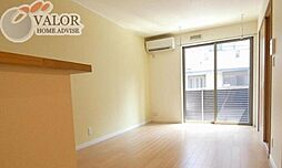 カーム 101 1階ワンルームのリビング/ダイニング