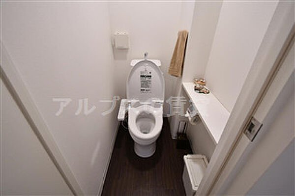 画像10:トイレ（共用）