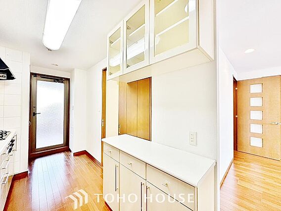 リビングのスペ...