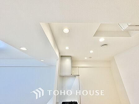 折り上げ天井にすると、天井が高くなることはもちろんおしゃれでより広い空間に!