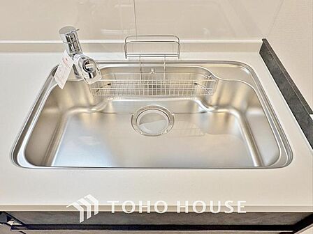 クリアな水が毎日使え、見た目にもスマートな浄水器一体型。お米を炊いたりする際には浄水機能をつかうこともできて、人気の商品です。