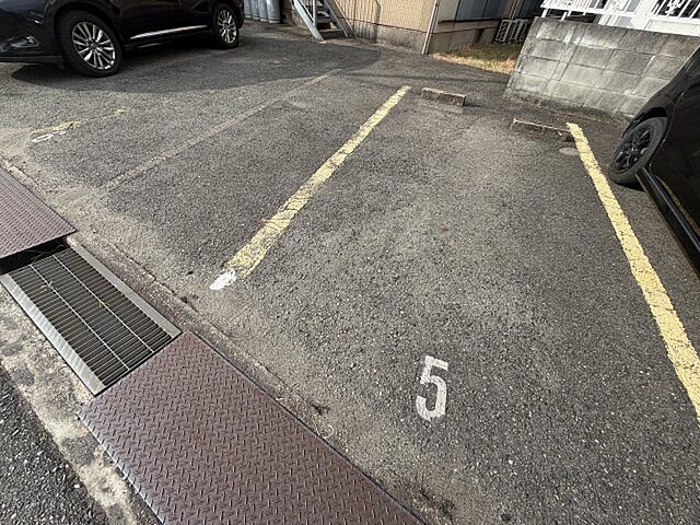 4 / 9