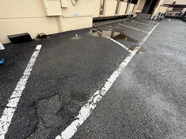7 / 11