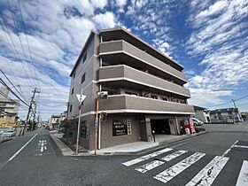 兵庫県姫路市飾磨区構５丁目（賃貸マンション3LDK・4階・61.40㎡） その1