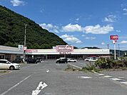 マックスバリュ 三戸店 1730m