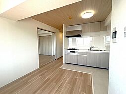 コスモ前橋昭和町 3DKのリビング/ダイニング