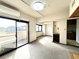 ナイスアーバン上小出 2LDKのリビング/ダイニング