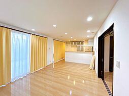 前橋市樋越町　戸建て 5SLDKのリビング/ダイニング