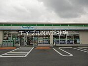 ファミリーマート総社井手店 3244m