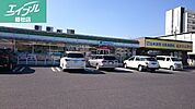 ファミリーマート岡山北長瀬店 429m