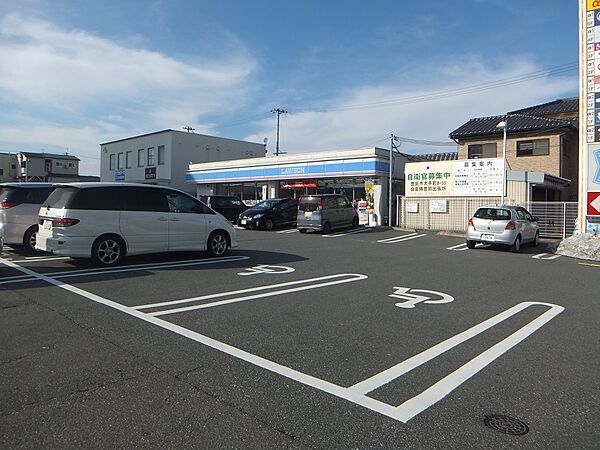 周辺：ローソン 豊岡大手町店（735m）