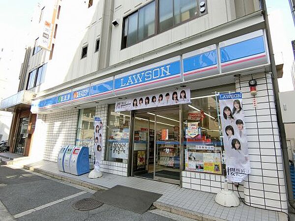 画像28:【コンビニエンスストア】ローソン 吹田垂水三丁目店まで216ｍ