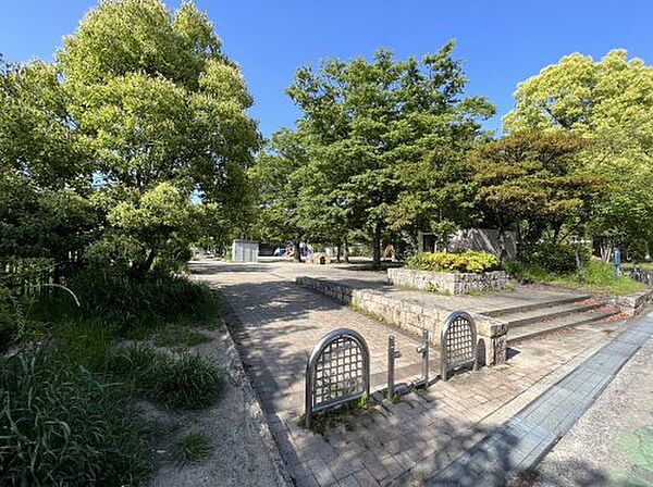 画像22:【公園】榎阪大池公園まで1444ｍ