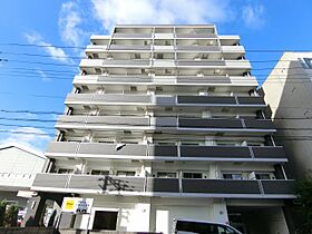 レジュールアッシュ江坂  ｜ 大阪府吹田市南金田2丁目（賃貸マンション1K・8階・25.62㎡） その1