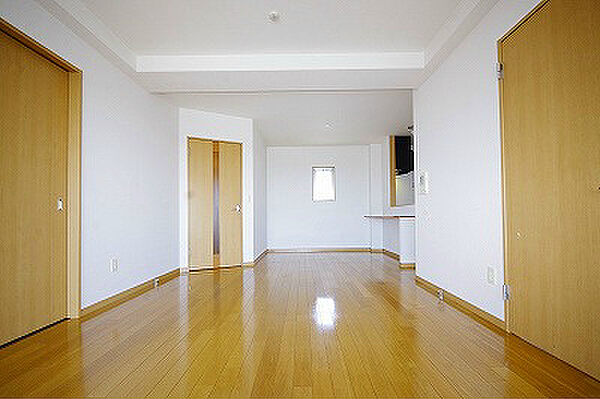 アヴニール吉志