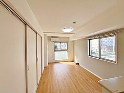 ラ・コルダ中井 203 2階1LDKのリビング/ダイニング