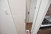 ★トールタイプシューズBOXなので棚を外せばブーツも置けますね♪★