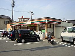 セブンイレブン八幡穴生1丁目店・（212m）