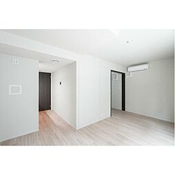 ウェルスクエア駒場東大前 1階1LDKのリビング/ダイニング