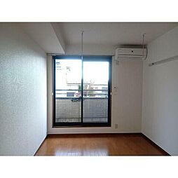 ヒルズ・トップ 101 1階1Kのリビング/ダイニング