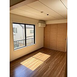 エムフラット 2階1LDKのリビング/ダイニング