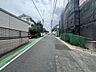 外観：前面道路含む現地写真