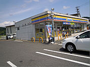 ミニストップ 日高西芝店（868m）