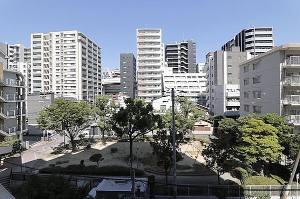 周辺を拡大表示