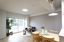 ネオコーポ鶴見緑地二番街A棟 105 3LDKのリビング/ダイニング