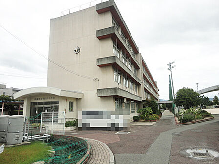広島市立宇品東小学校:徒歩13分(約1100m)