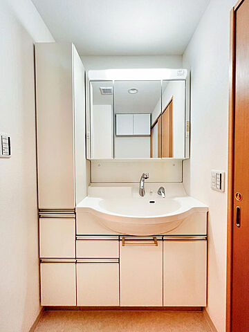 洗面 イトーピア立川ナビア 2階/204